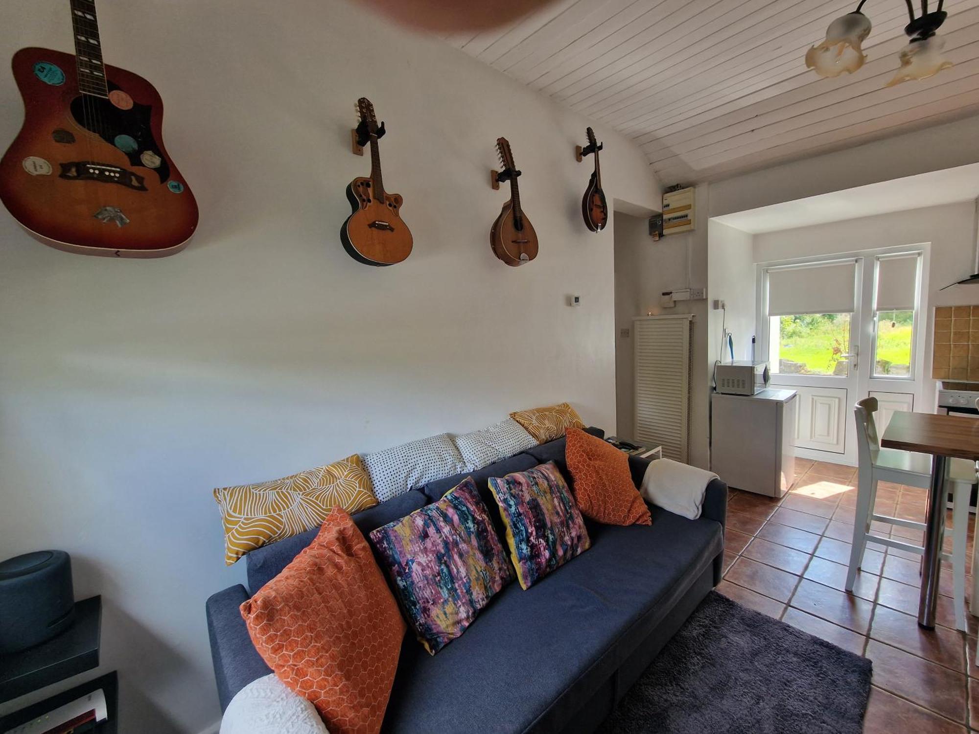 The Speak Easy Cottage Multyfarnham -Two Bedroom エクステリア 写真