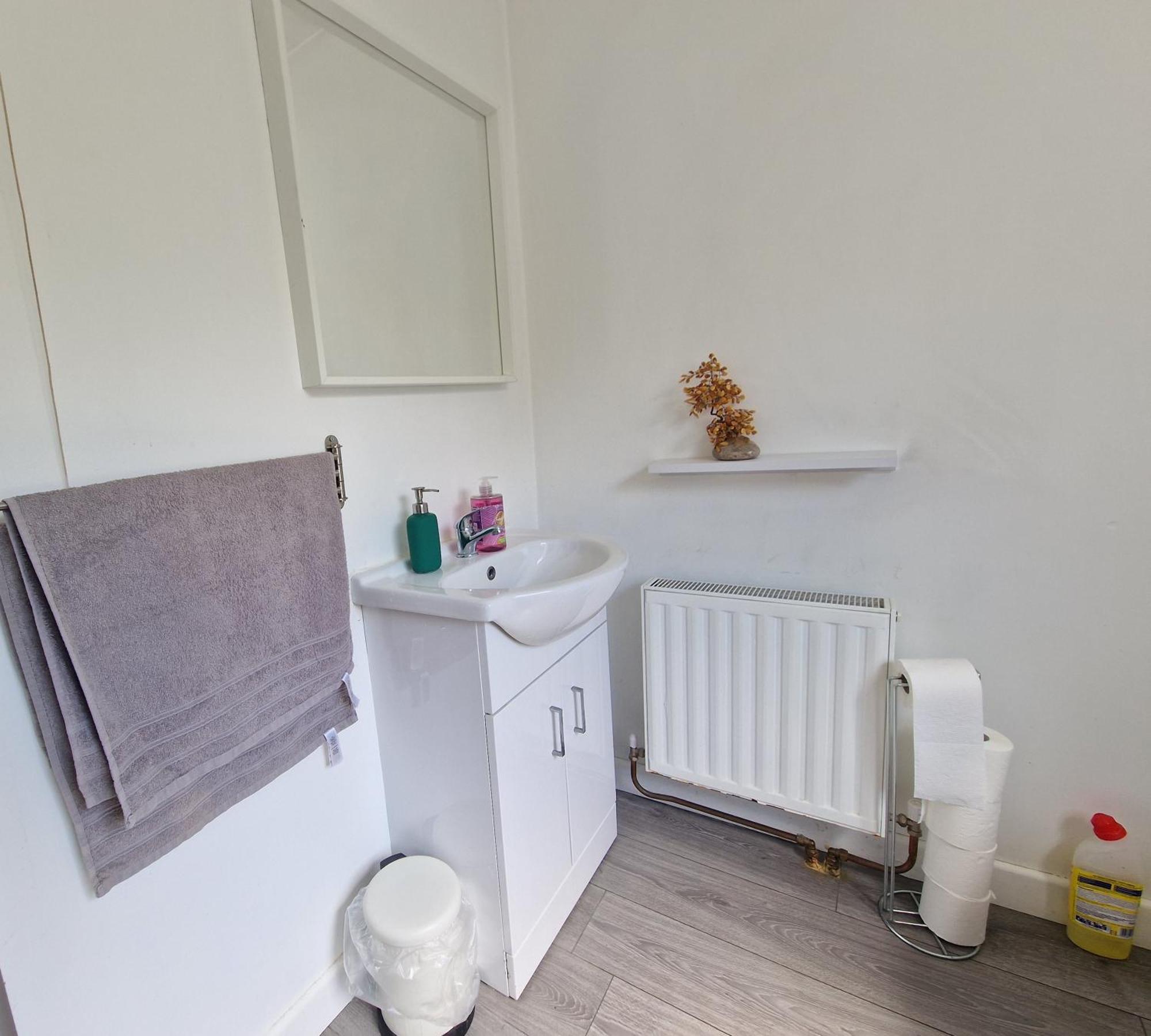 The Speak Easy Cottage Multyfarnham -Two Bedroom エクステリア 写真